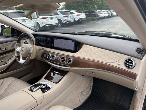 Used 2018 Mercedes-Benz S 560 Sedan image 33