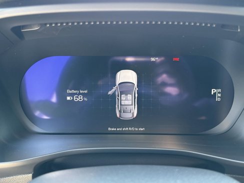Certified 2022 Volvo C40 P8 Recharge Ultimate image 20