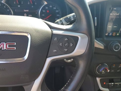 Used 2022 GMC Terrain SLT image 30
