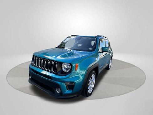 Certified 2021 Jeep Renegade Latitude image 3