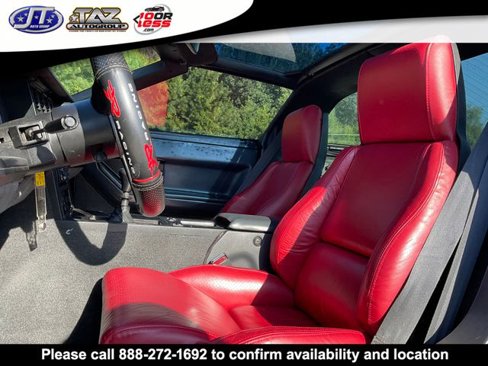 Used 1986 Chevrolet Corvette Coupe image 2