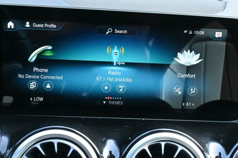 Used 2021 Mercedes-Benz GLB 250 image 21