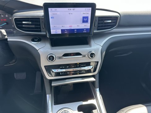 Used 2023 Ford Explorer XLT w/ Equipment Group 202A image 24