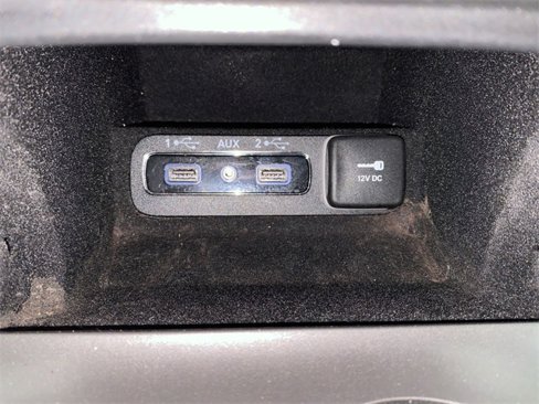 Used 2019 Jeep Grand Cherokee Limited image 10