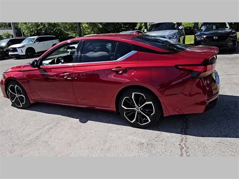 Used 2023 Nissan Altima 2.5 SR image 18