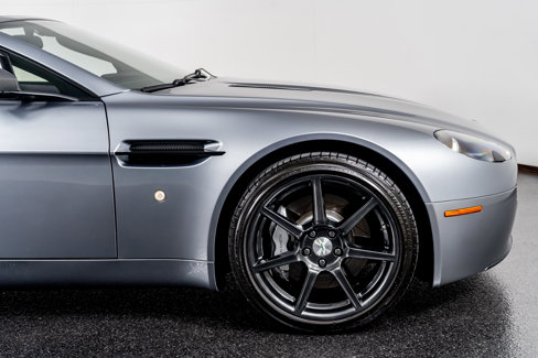 Used 2008 Aston Martin V8 Vantage Roadster image 7