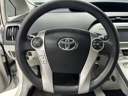 Used 2014 Toyota Prius Two image 21