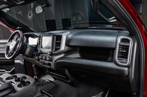 Used 2024 RAM 2500 Tradesman w/ Chrome Appearance Group image 19
