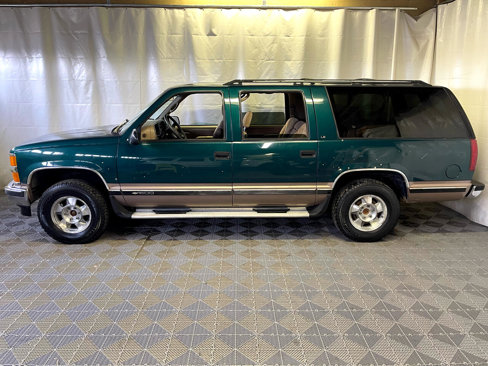 Used 1995 Chevrolet Suburban 4WD image 5
