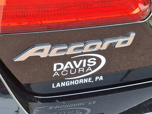 Used 2013 Honda Accord Touring image 32