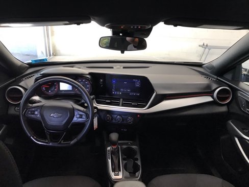Used 2024 Chevrolet Trax RS w/ Driver Confidence Package image 16