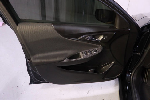 Used 2020 Chevrolet Malibu LT w/ Midnight Edition image 33