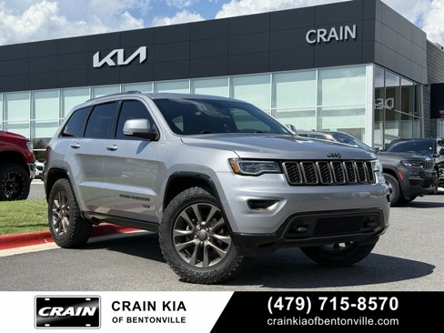 Used 2016 Jeep Grand Cherokee Limited 75th Anniversary image 1