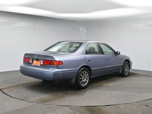 Used 2000 Toyota Camry LE image 5