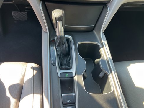 Used 2019 Honda Accord LX image 17