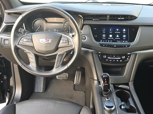 Used 2021 Cadillac XT5 Sportv w/ LPO, ONYX Package image 19