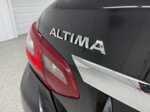 Used 2018 Nissan Altima 2.5 SV image 7