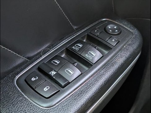 Used 2016 Dodge Charger R/T Scat Pack w/ Beats Audio Group image 18