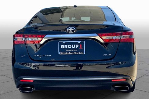 Used 2017 Toyota Avalon XLE image 4