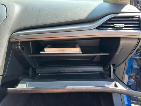 Used 2017 Ford Fusion SE image 18