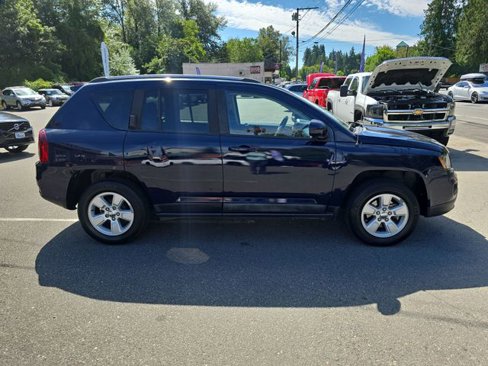 Used 2016 Jeep Compass Latitude image 7