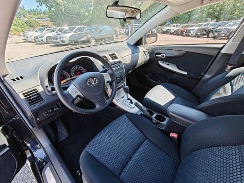 Used 2009 Toyota Corolla XRS image 10
