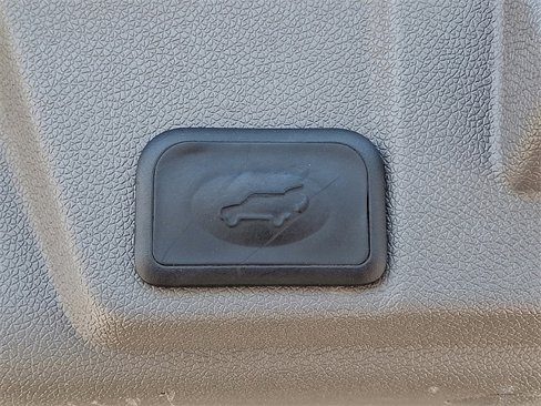 Used 2017 Chevrolet Traverse Premier w/ LPO, 'HIT The Road' Package image 29