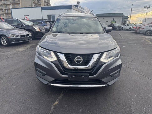 Used 2019 Nissan Rogue SV image 8
