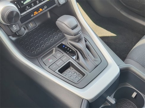Certified 2025 Toyota RAV4 LE image 20