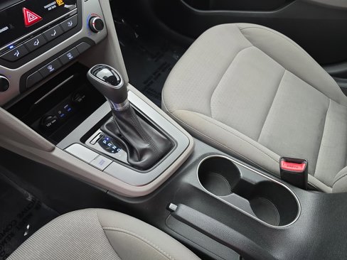 Used 2018 Hyundai Elantra SE w/ SE Connectivity Package 04 image 23