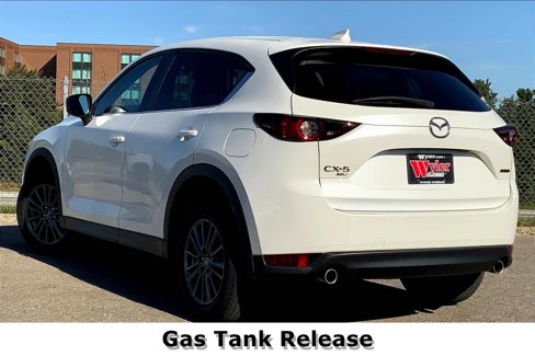 Used 2020 MAZDA CX-5 Touring image 11