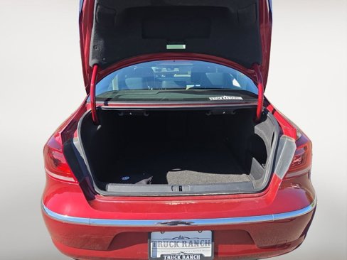 Used 2014 Volkswagen CC Sport image 9