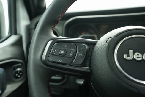 Used 2024 Jeep Wrangler Unlimited Rubicon image 29