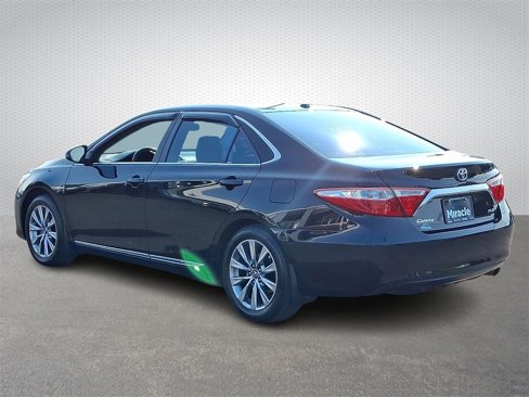Used 2016 Toyota Camry XLE image 4