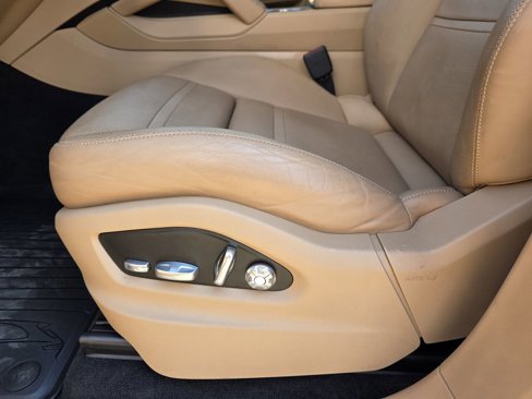 Used 2019 Porsche Cayenne image 23