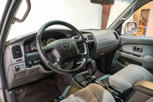 Used 2002 Toyota 4Runner SR5 image 3