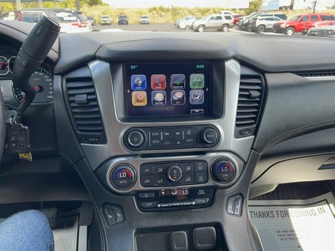 Used 2018 Chevrolet Suburban LT image 28
