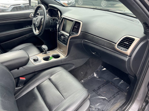 Used 2015 Jeep Grand Cherokee Limited image 12