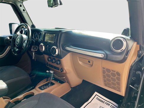 Used 2013 Jeep Wrangler Unlimited Sahara w/ Connectivity Group image 27