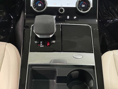 Used 2023 Land Rover Range Rover Velar R-Dynamic S image 16
