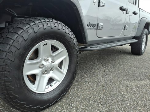 Used 2020 Jeep Gladiator Sport w/ Quick Order Package 24S image 10