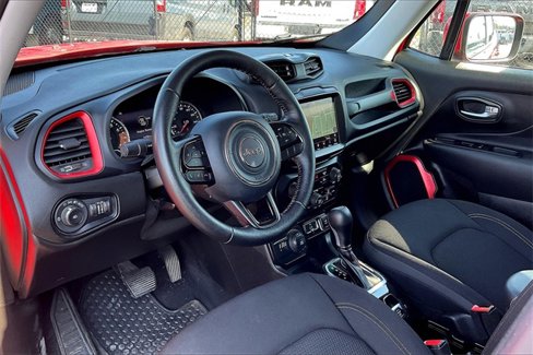 Used 2022 Jeep Renegade Latitude w/ Convenience Group image 14