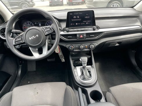 Used 2023 Kia Forte LXS w/ LXS Technology Package image 10