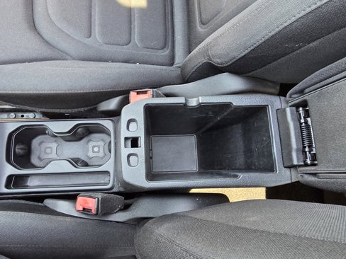 Used 2019 Jeep Renegade Latitude w/ Cold Weather Group image 27