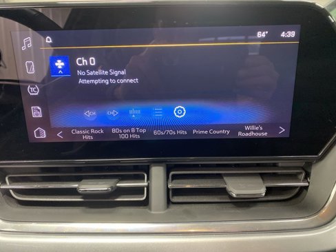 Used 2025 Chevrolet Trax LT w/ LT Convenience Package image 35