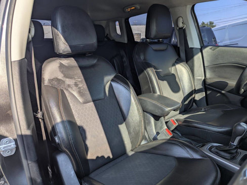 Used 2018 Jeep Compass Latitude image 11
