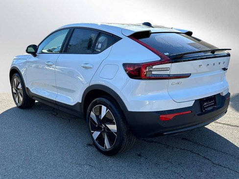 Certified 2024 Volvo C40 Recharge Core w/ Climate Package image 5