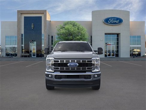 New 2025 Ford F350 XLT w/ FX4 Off-Road Package image 6