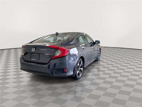 Used 2018 Honda Civic Touring image 11