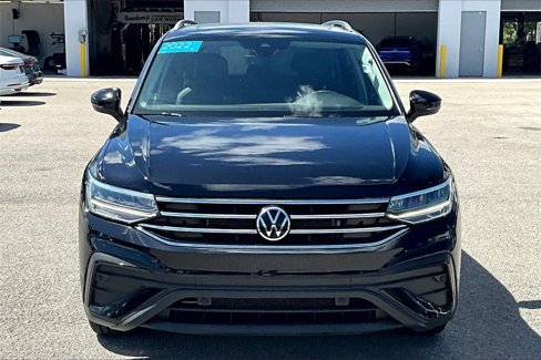 Certified 2022 Volkswagen Tiguan SE w/ Panoramic Sunroof Package image 10